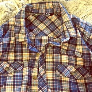 Very clean Travis Mathew long sleeve